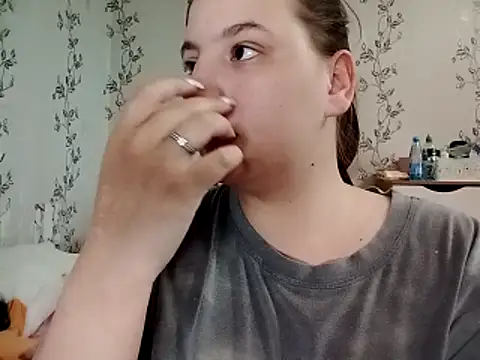 symmetryinvoid Chat XXX live