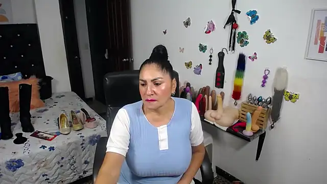 XXX chat uživo modela mature_bigboobs10