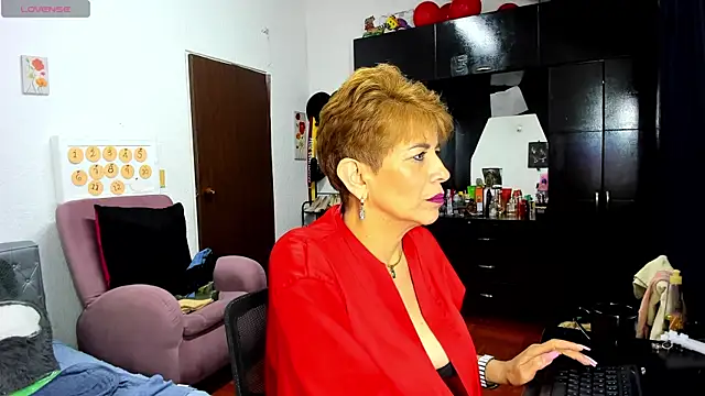 Angelina_Stone_65's Webcam Show