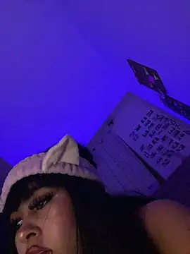 sarita_violet07 Adlı Modelin Canlı XXX Sohbeti