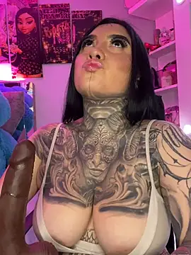 Chat +18 de CloeeBeckam ao vivo