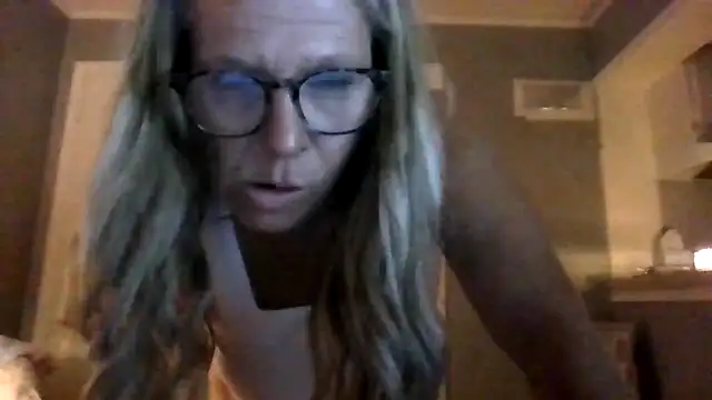 Pokazy przed kamerką – ShawtyThickGilf