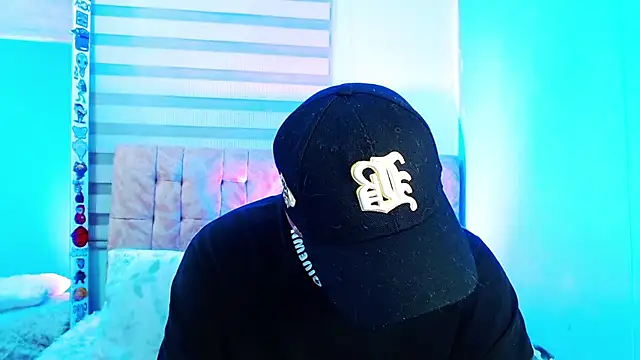 _justinmoon2: διαδικτυακό σόου στην κάμερα