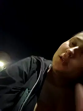 Celeem_ élő XXX-chatje