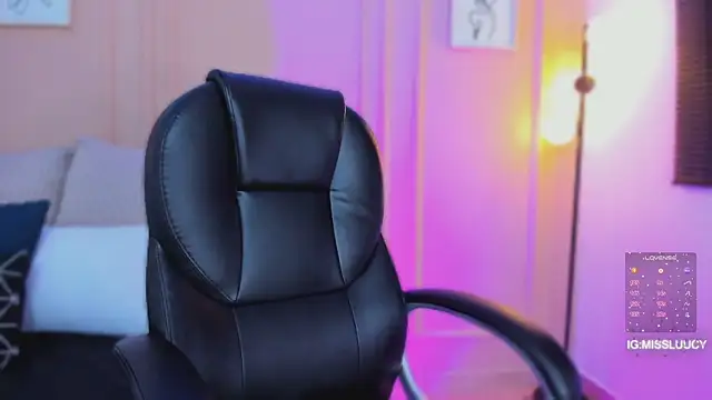 lucy_neil Live XXX-Chat