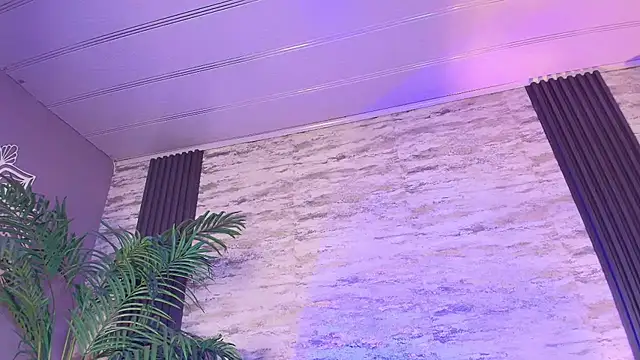 sakuramoss: онлайн-секс-чат