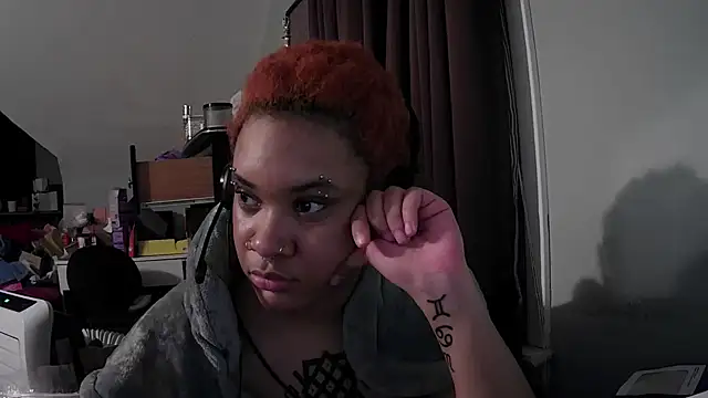 Czat XXX na żywo – nickytheehawtie