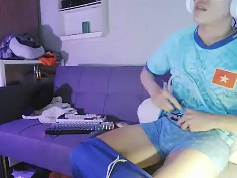 boyhigh1997 即時 XXX 聊天