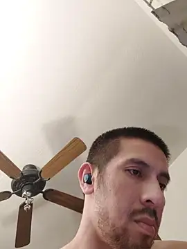 himNIGuysのライブXXXチャット