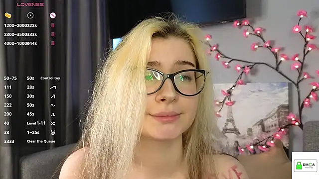 UnsealedCoverage élő XXX-chatje