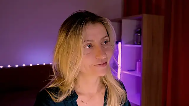 ZoeGrant élő XXX-chatje