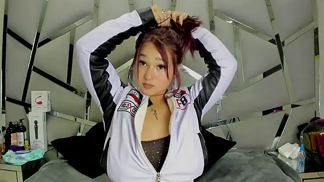 Catherinee69_x – Live XXX-chat