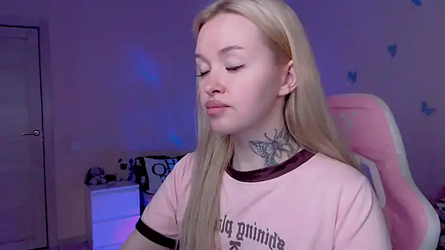 Chat +18 de Naughty_Mable ao vivo