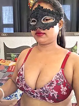 Soniya_G Show in webcam