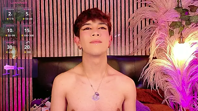 Angeldust19のライブXXXチャット