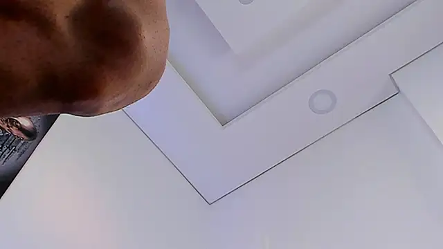 Angelo_Varek's Webcam Show