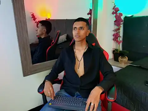 Онлайн чат XXX Alan_Colthon