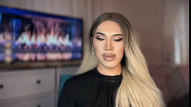 Ts_glamxxのライブXXXチャット