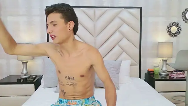 Онлайн чат XXX ChloeAndJeanPaul