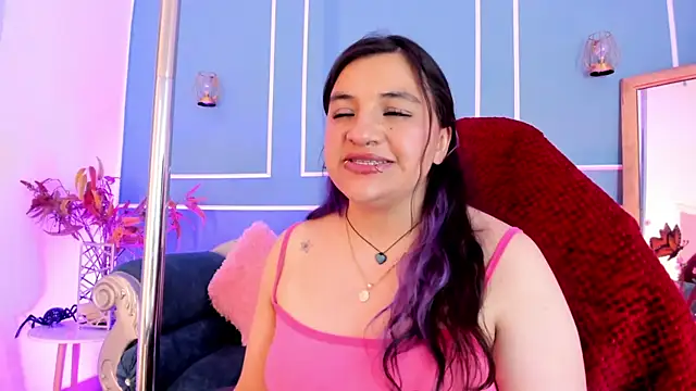 TaraTaylorr élő XXX-chatje