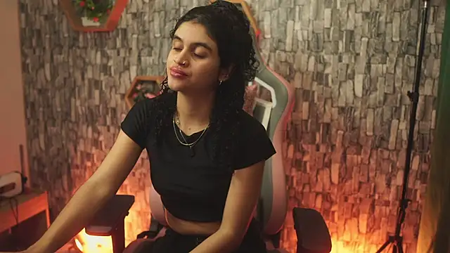 bonniie_98_'s Live XXX Chat