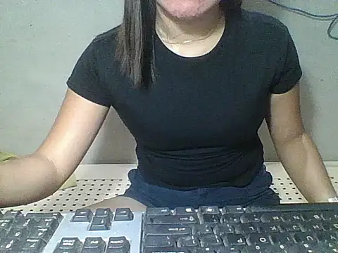 Skinny_PinayGirljust18: вебкам-шоу