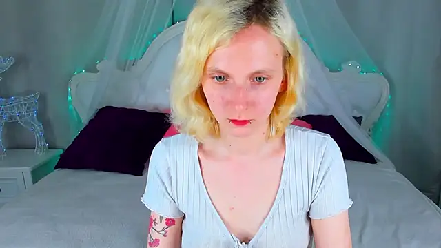 LikiLipsn Live XXX chat