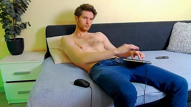 Show modela Eddie_Baker na web-kameri