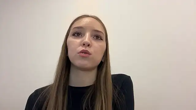 TanjaBrounson Adlı Modelin Canlı XXX Sohbeti