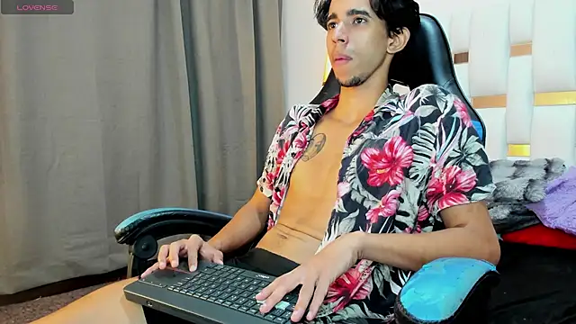 Alessandro_Abruzzo Webcam Show