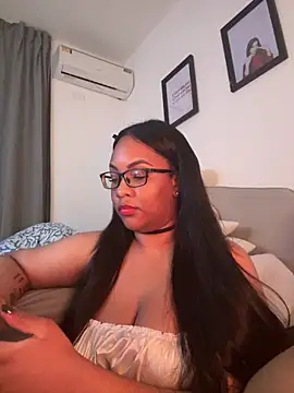 ChaniitaのライブXXXチャット