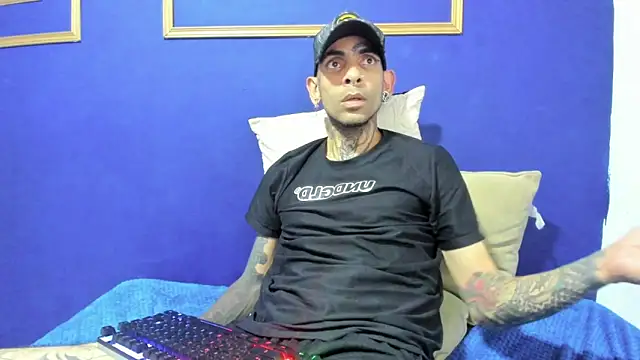 Show modela Demon_Rose_ na web-kameri