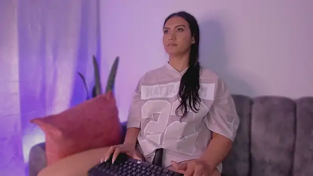 samiradoll élő XXX-chatje