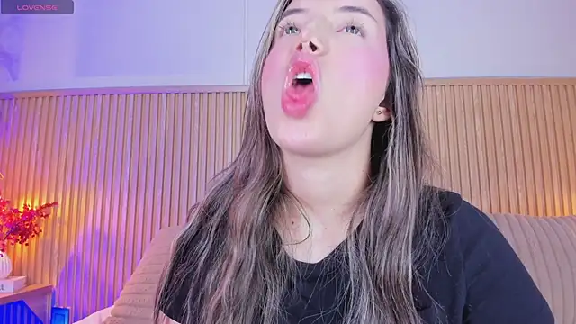 MiaBrokss_ Chat XXX in diretta