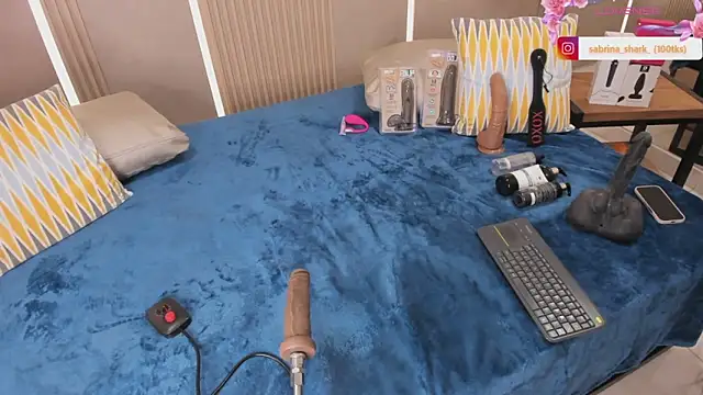sabrina_shark_'s Live XXX Chat