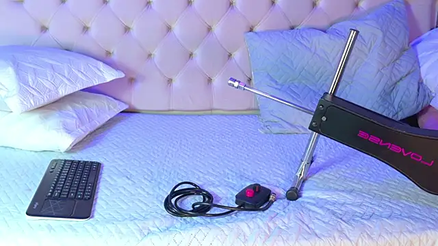 Chatroom XXX en direct de Emaa2_sm