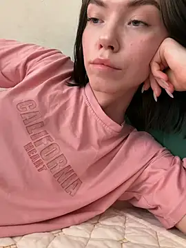 Lisaaa_Alisa's Live XXX Chat