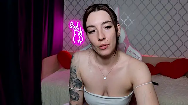 Curious_Lily's Live XXX Chat