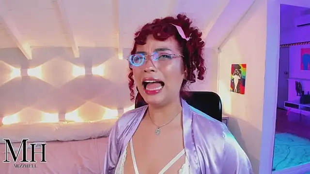 MizzHell Chat XXX live