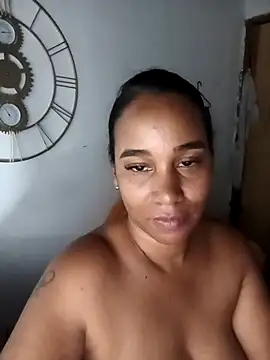 XXX chat uživo modela EbonyHorrny