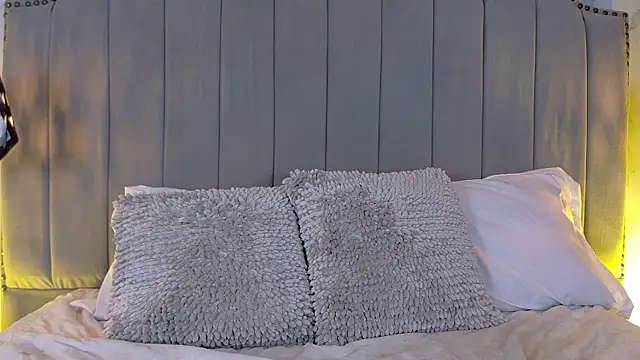 elsa_gb Live XXX Chat