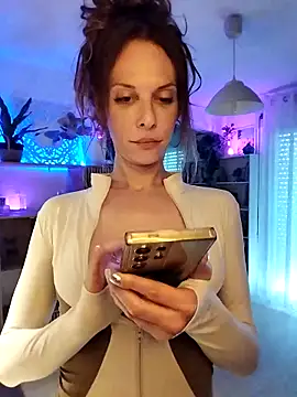 Luna_Kitannan Live XXX chat