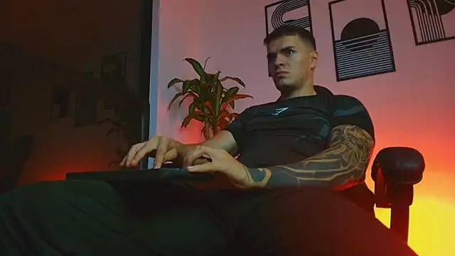 عرض كام ALPHA_DOMINUS_