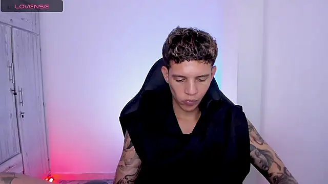 XXX chat uživo modela tylernova