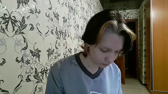 Chatroom XXX en direct de LxayBloom