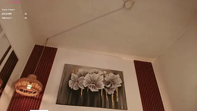 Alice-blaker 即時 XXX 聊天