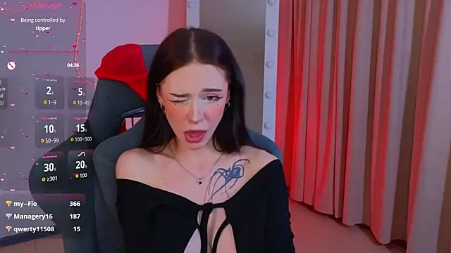 Adetta Obrolan Langsung XXX