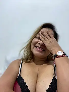 Jlo_69 即時 XXX 聊天