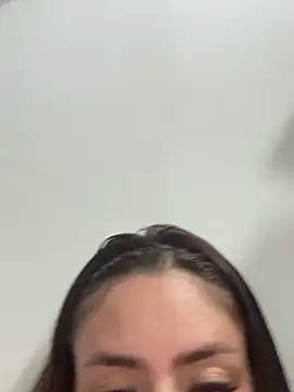 Show de valesaenz__ na webcam