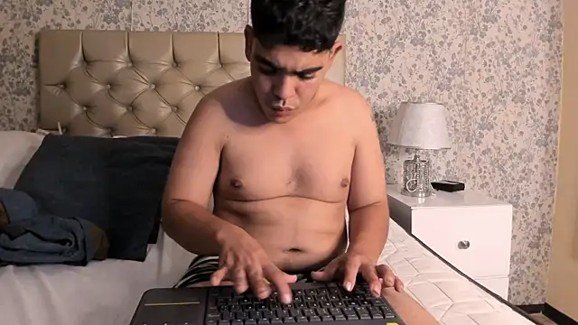 MikeHuddsonn Webbikameraesitys